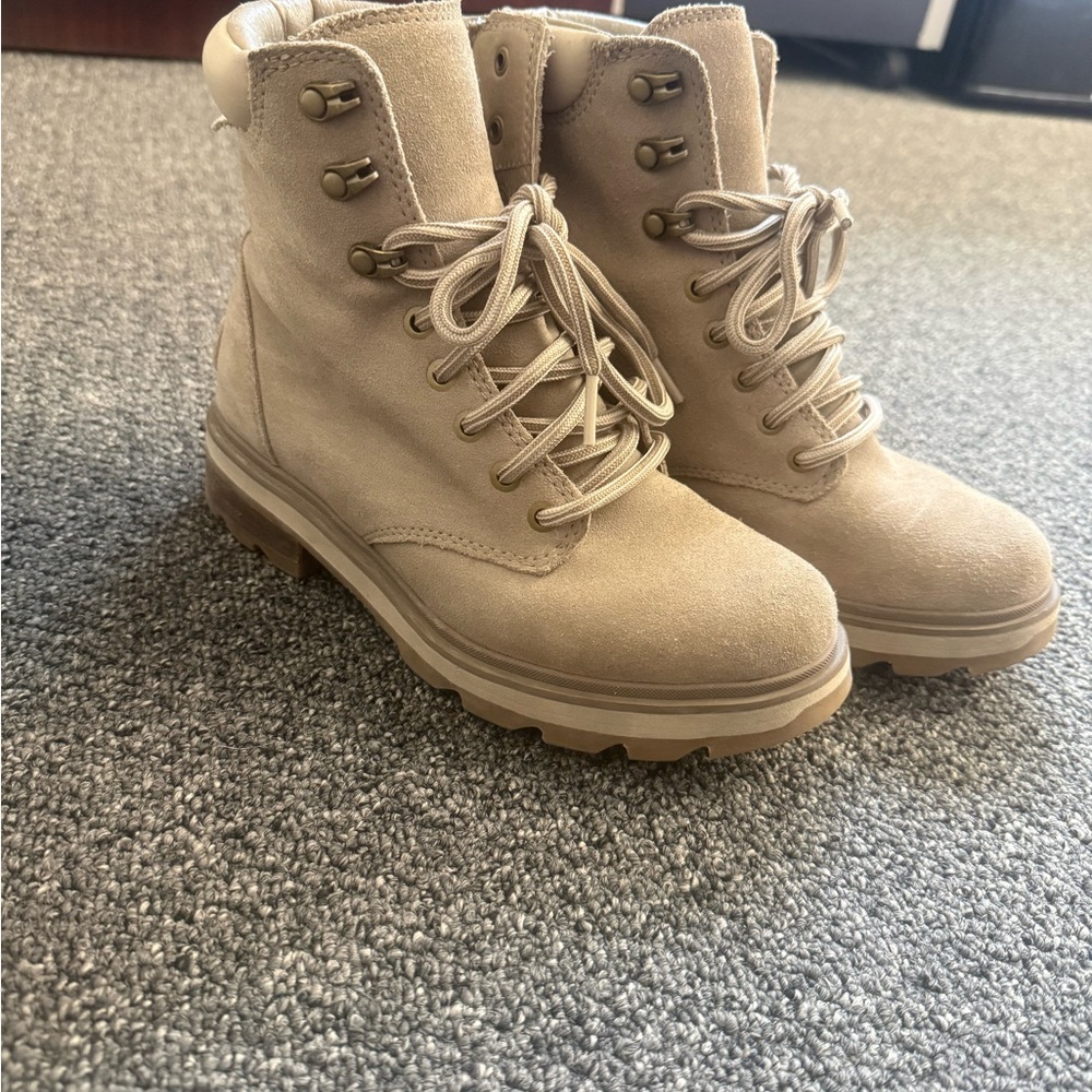 Sorel Lennox Women's Beige Suede Combat Boots